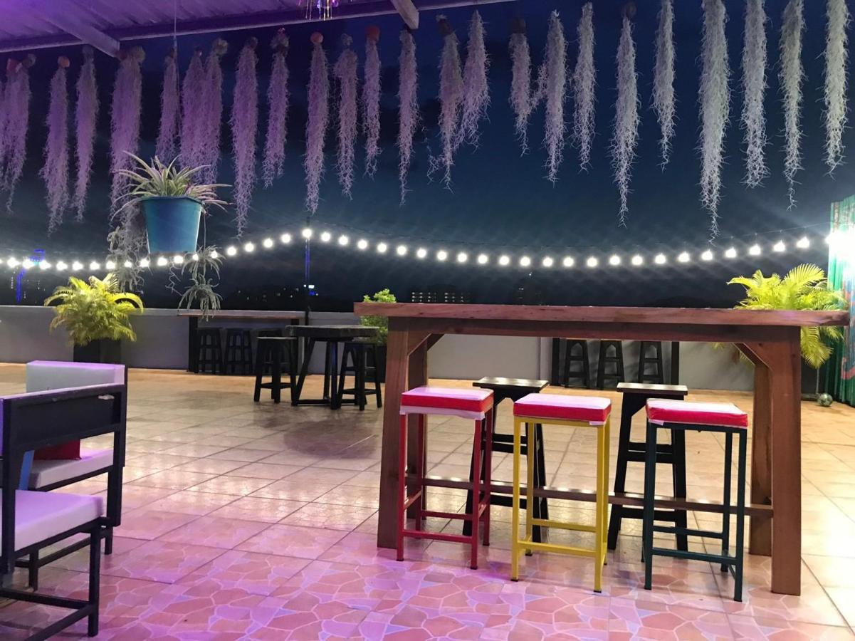 ホテルArt Mansion Patong Phuket Thailand エクステリア 写真