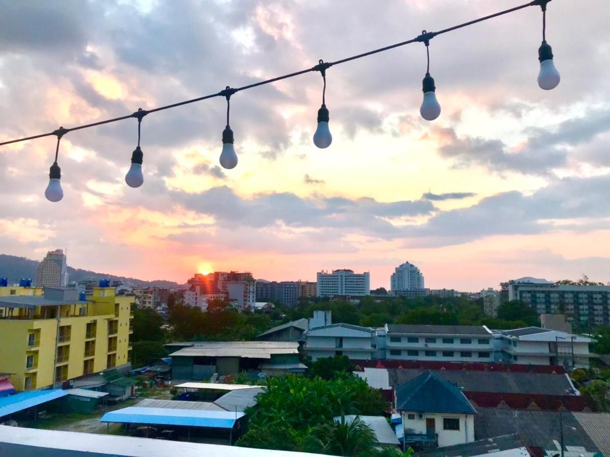 ホテルArt Mansion Patong Phuket Thailand エクステリア 写真